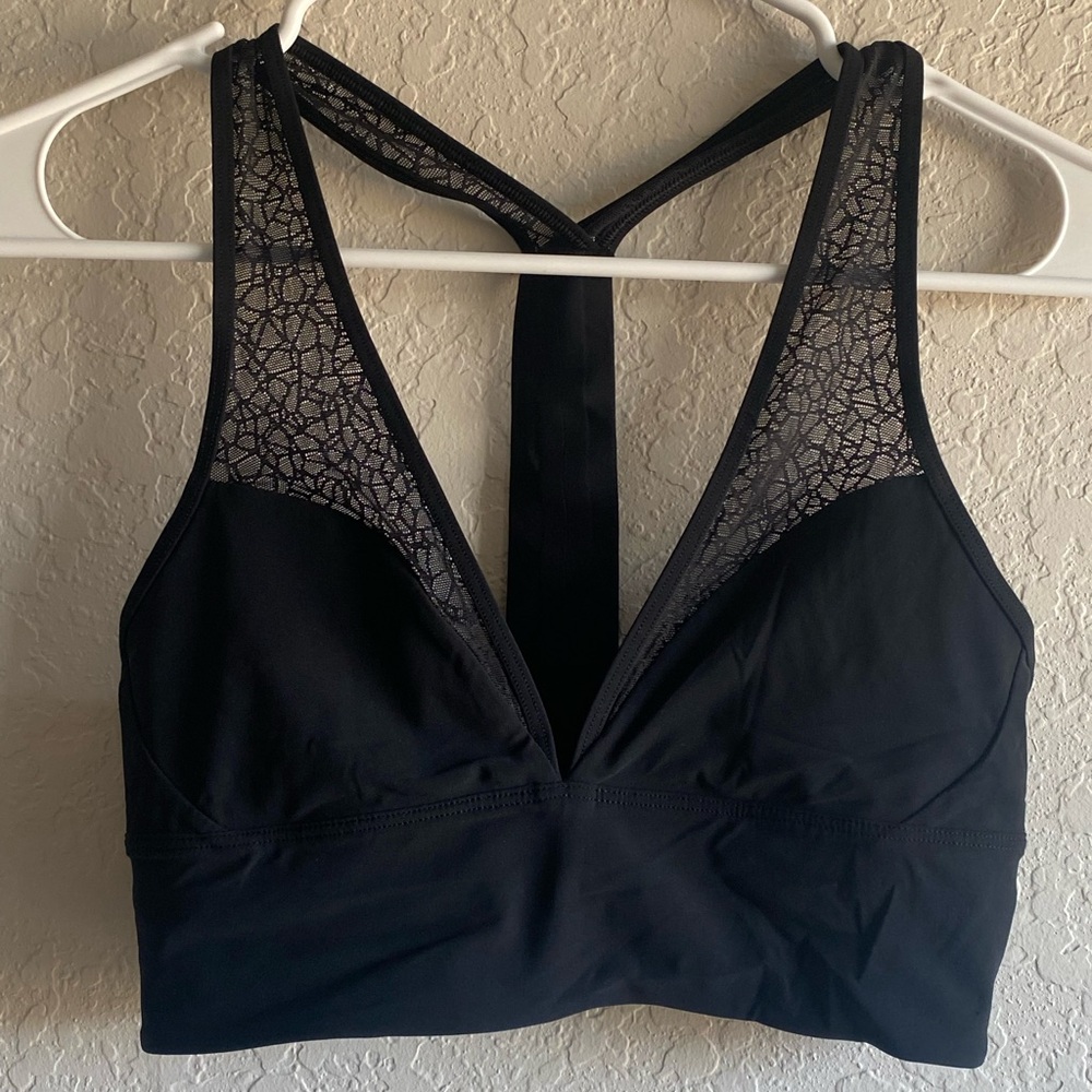 Lululemon Twist & Train Bra in Black ~ Size 4 - Picture 5 of 10